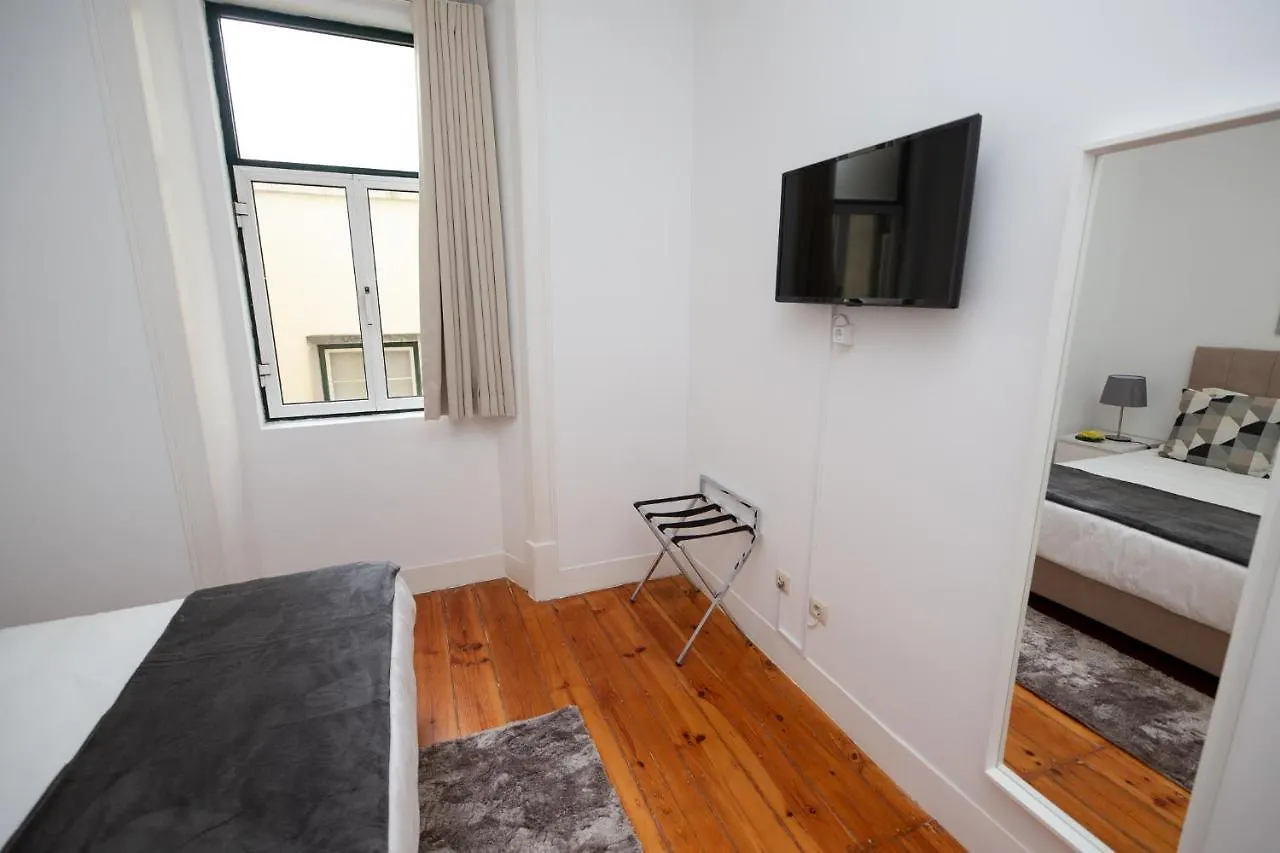 Inn-Chiado Boulevard Guest House Lisboa 3*,
