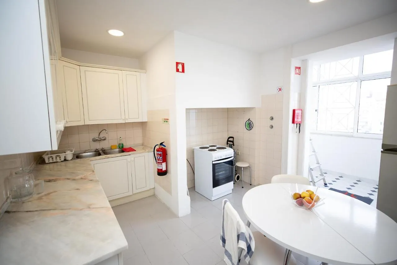 Inn-Chiado Boulevard Guest House Lisboa 3*,